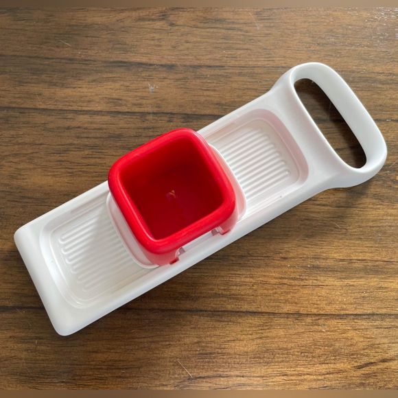 Tupperware SpeedyMando - Picture 1 of 4